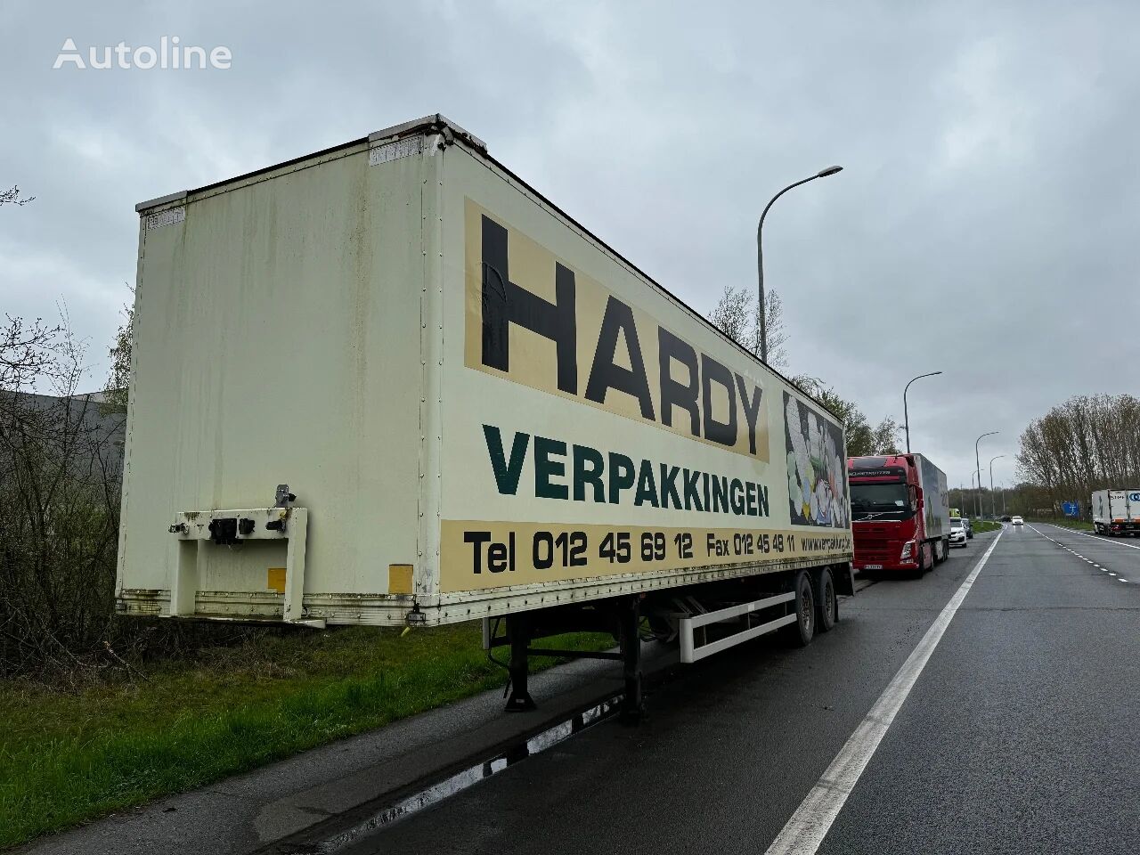 semi-trailer dengan box tertutup Renders STUURAS + LAADKLEP BJ2004