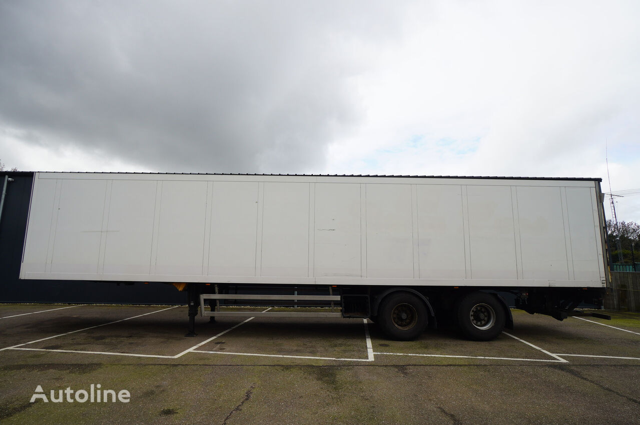 Schmitz Cargobull 2 AXLE CLOSED BOX furgon poluprikolica