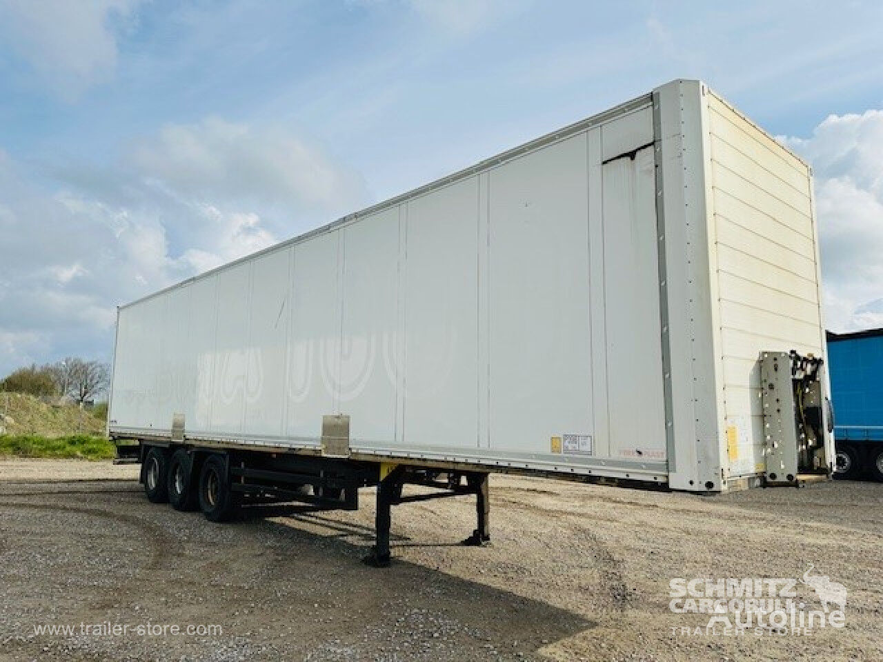 Schmitz Cargobull Dryfreight Standard closed box semi-trailer