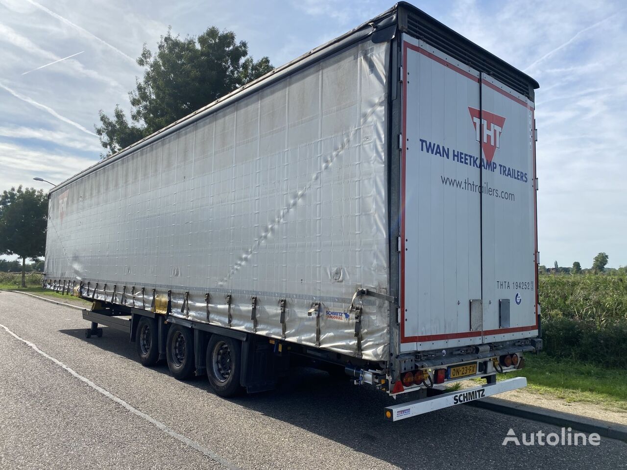 Schmitz Cargobull N/A closed box semi-trailer