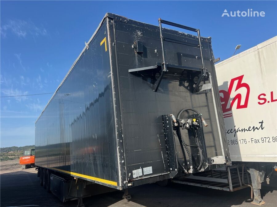 Schmitz Cargobull SGF-S3 closed box semi-trailer