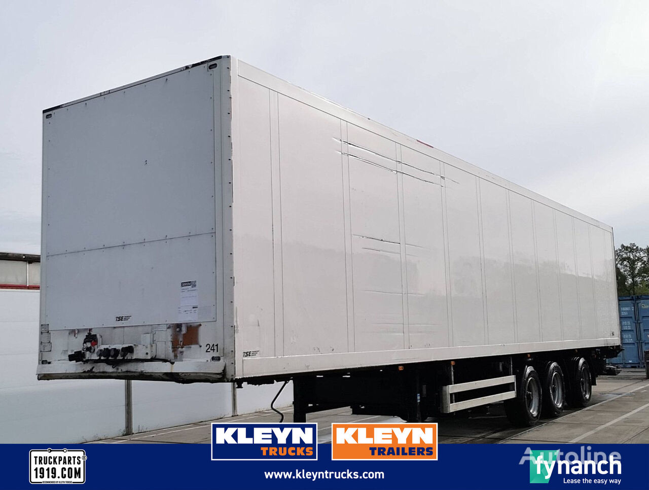 Schmitz Cargobull SKO 24 closed box semi-trailer