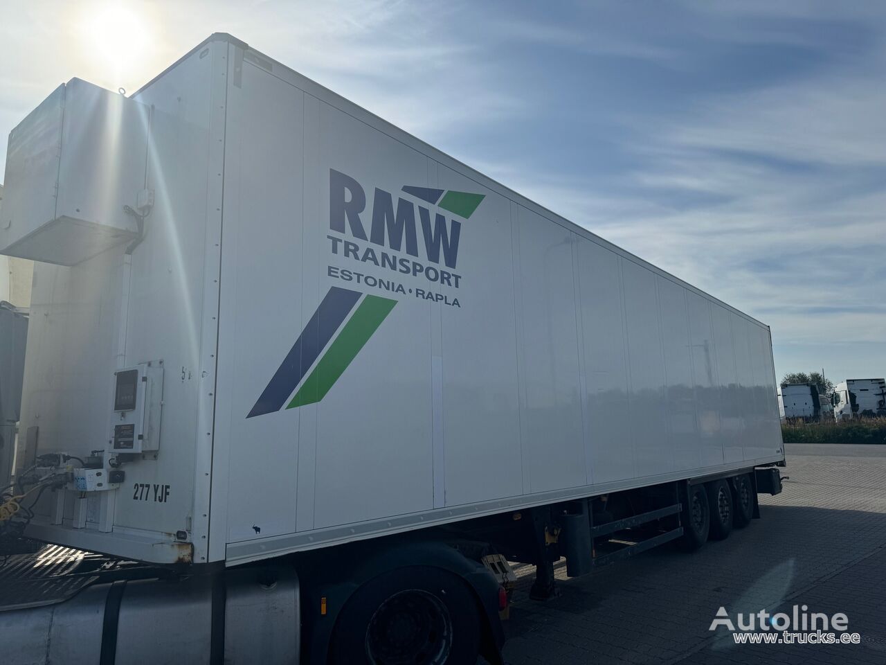 Schmitz SKO24 slutet semitrailer