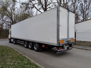 semi-trailer dengan box tertutup Trouillet