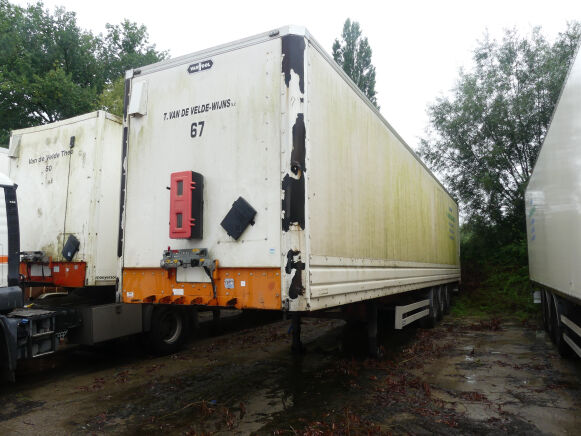 Van Hool 3B0072 closed box semi-trailer