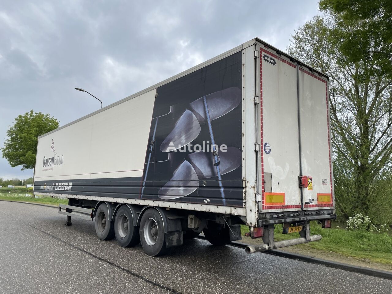 Van Hool 3B2014 closed box semi-trailer