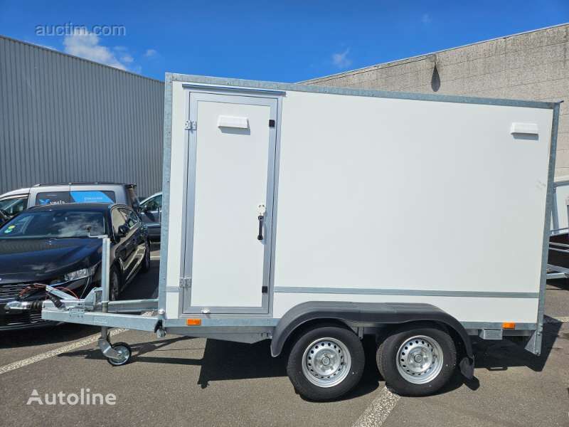 BW  02T closed box trailer