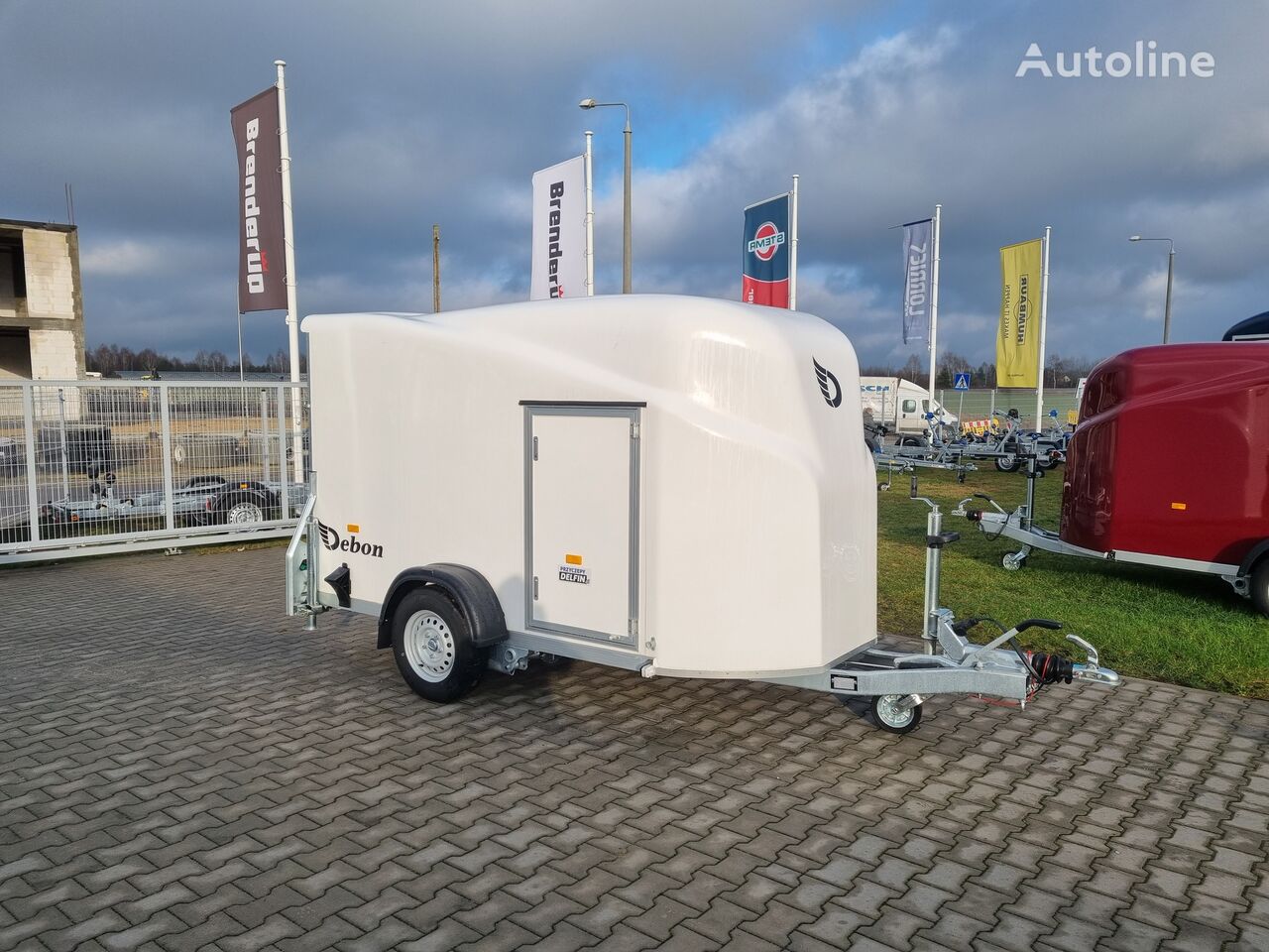nowa przyczepa furgon Debon Cargo 1300 + side doors 1.3T GVW trailer cargo van box white