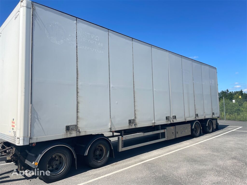 Ekeri L/L-4 closed box trailer