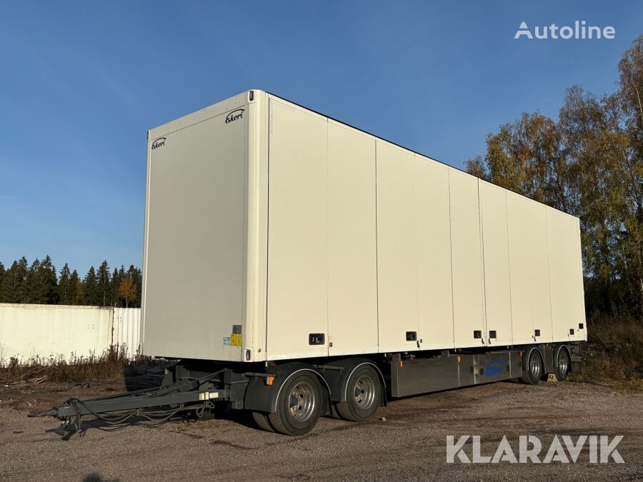 Ekeri S8-D closed box trailer