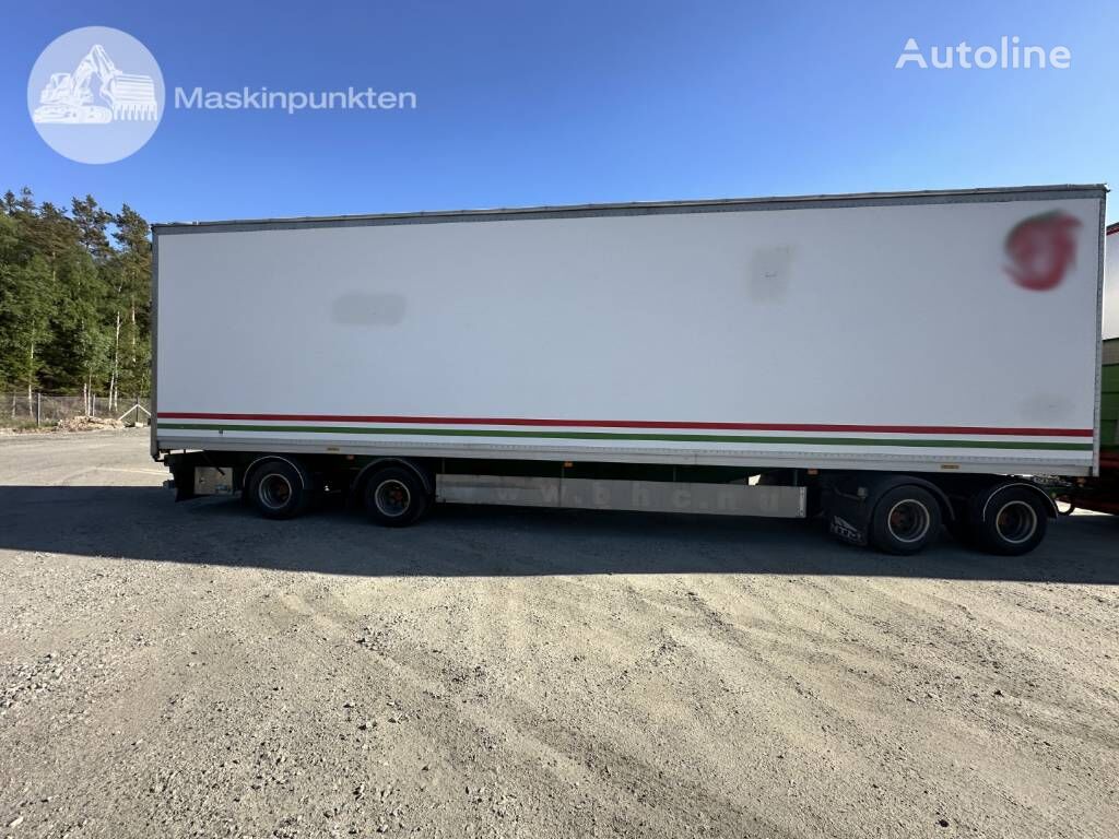 NTM UTP-39L-4 slutet trailer