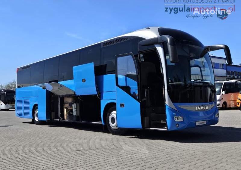 autocar de tourisme IVECO MAGELYS HD / SPROWADZONY / MANUAL / EURO 6