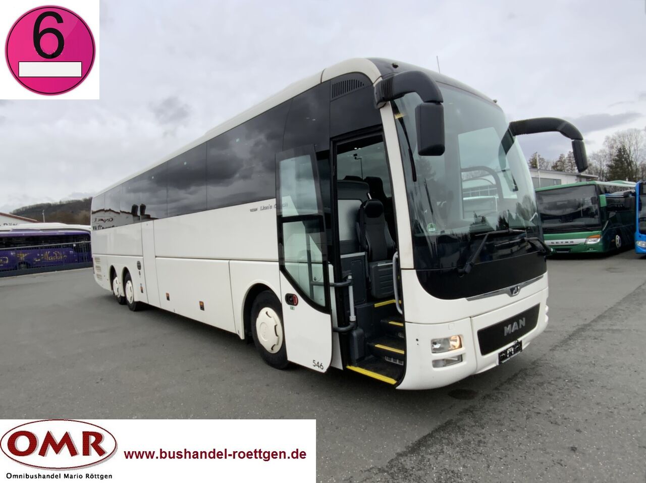 MAN R 08 coach bus