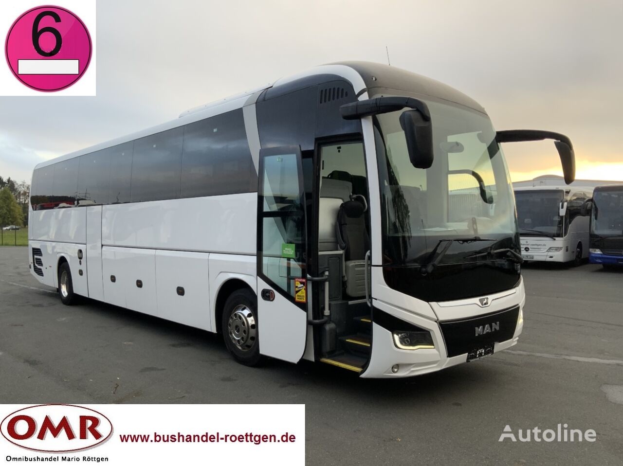 MAN R 10 coach bus