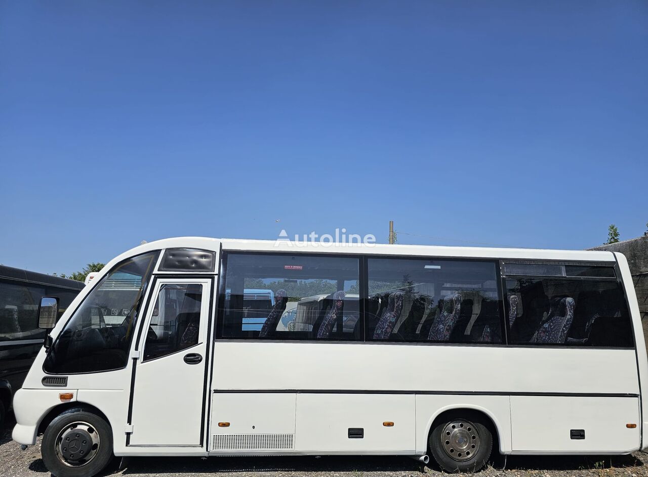 Mercedes-Benz BELUGA POSTI 29 coach bus
