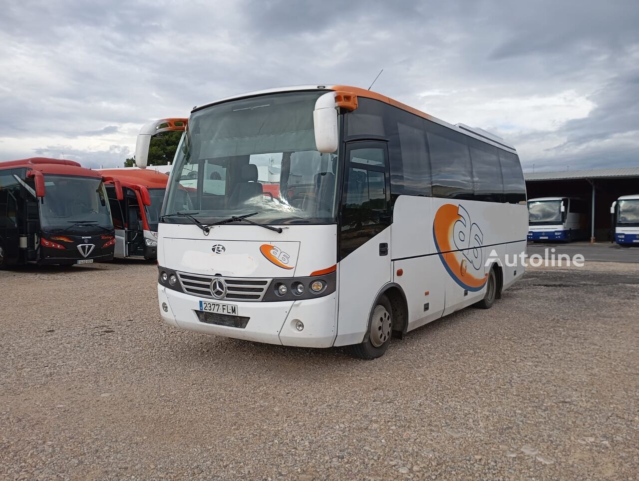 autocar de tourisme Mercedes-Benz STELA ,231 CV +32 PAX, año 2007