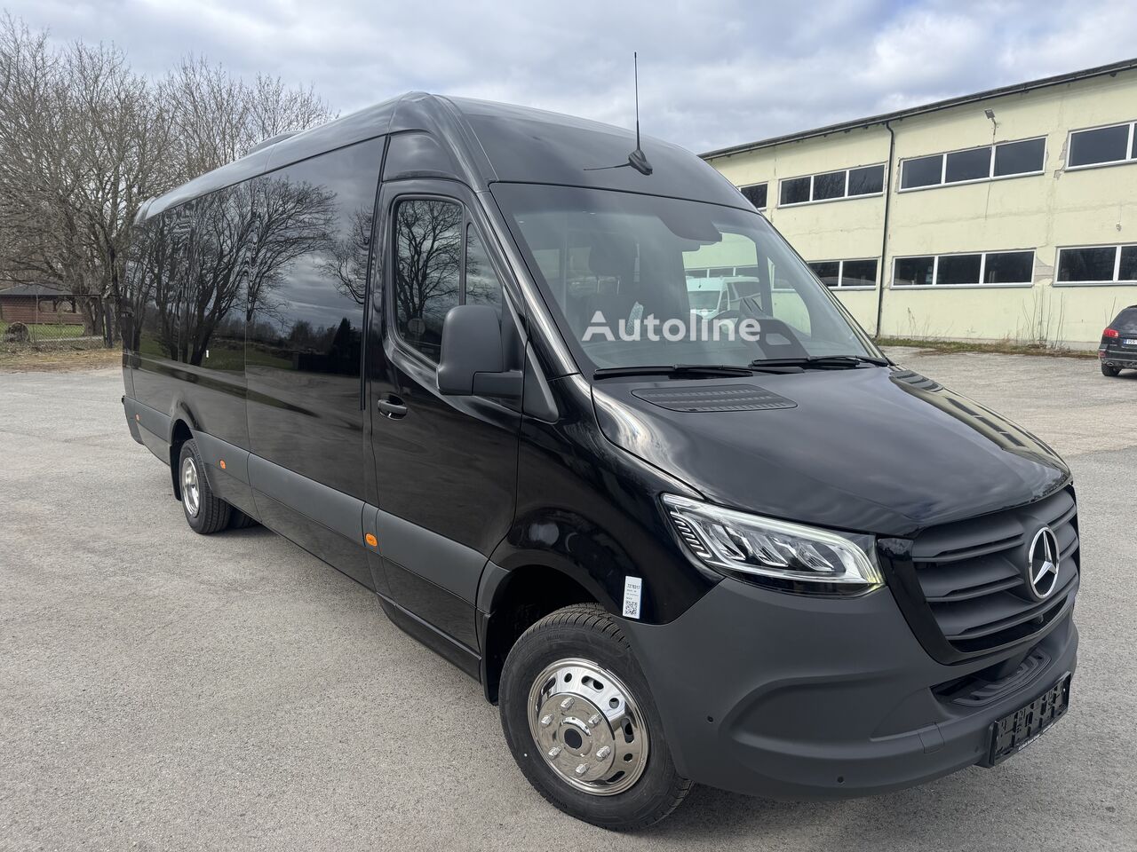 جديد الباص السياحي Mercedes-Benz Sprinter 517 - Autoline