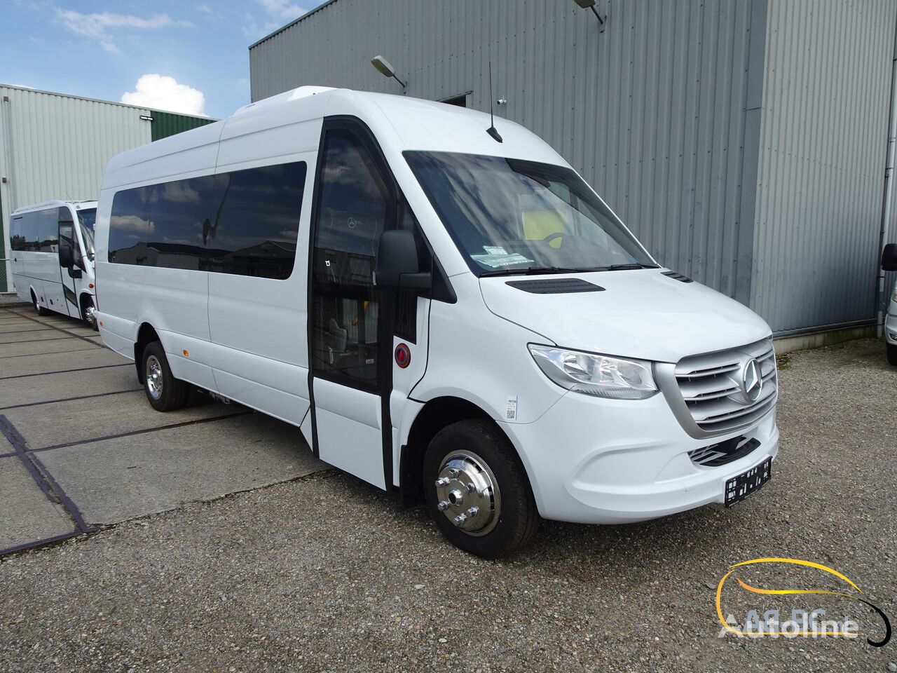 new Mercedes-Benz Sprinter, 519 CDI, 21 Seats, Euro 6 coach bus