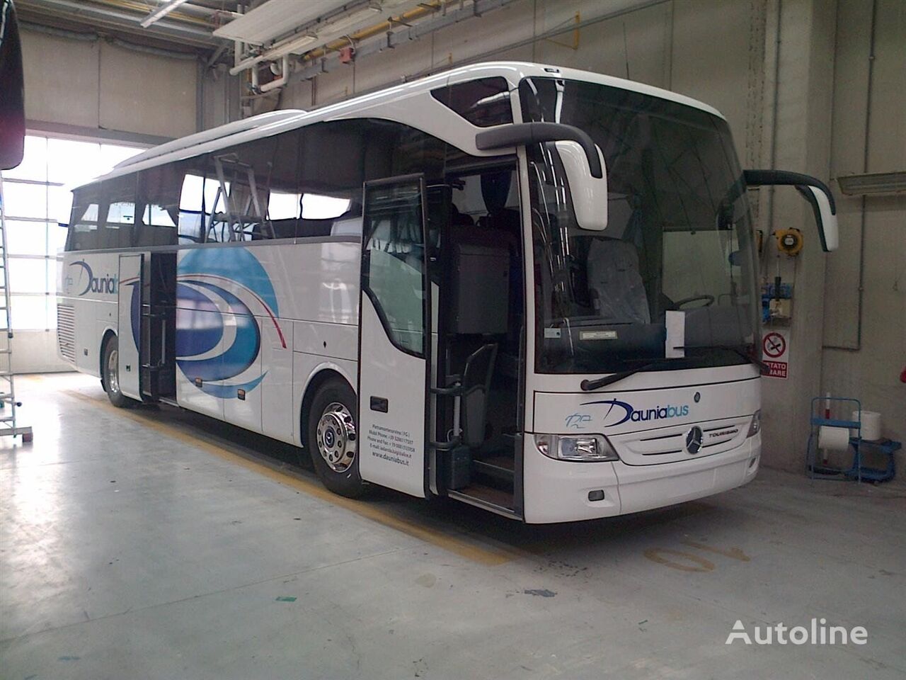 Mercedes-Benz Tourismo 15 RHD coach bus