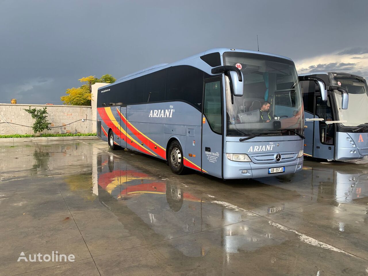 Mercedes-Benz Tourismo 16 autobús de turismo