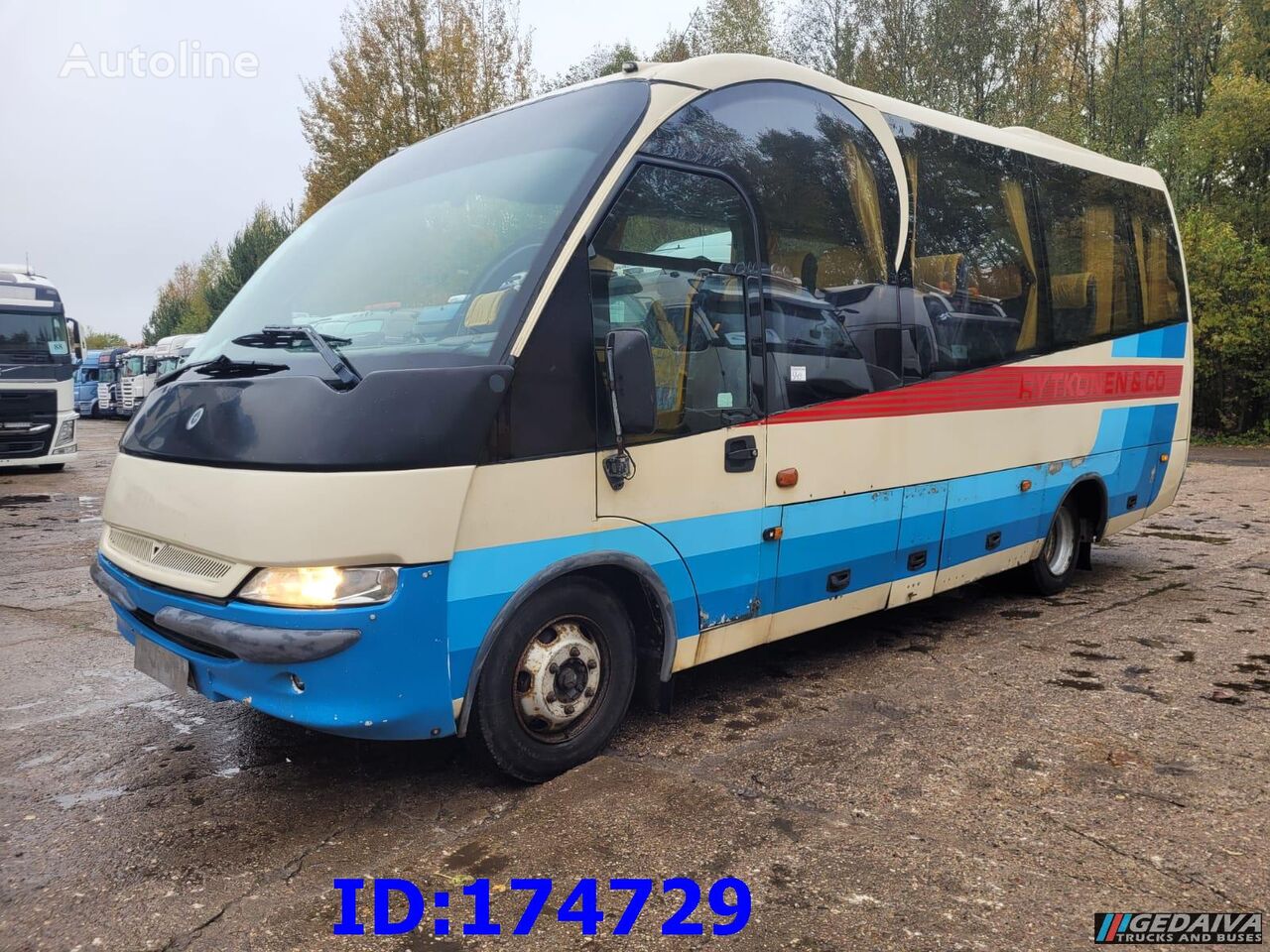 الباص السياحي Mercedes-Benz Vario 815 26-Seater