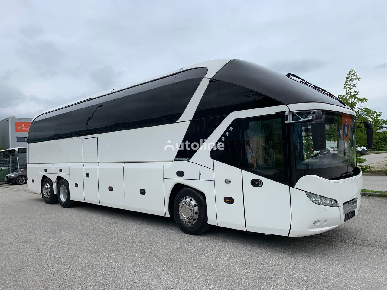 turismibuss Neoplan N 5217 SHD Starliner (P11)