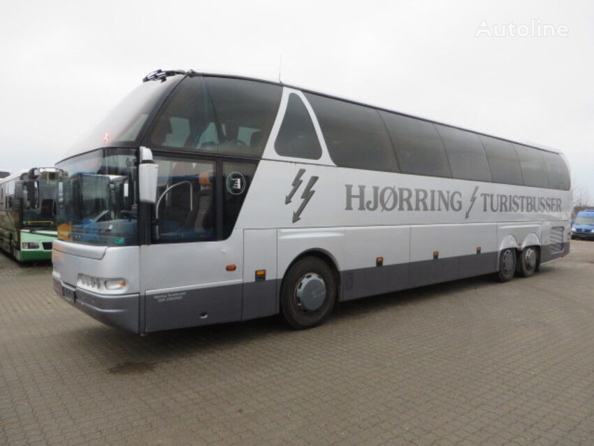 الباص السياحي Neoplan Starliner N516/3