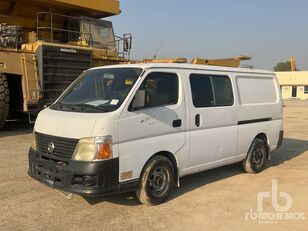 الباص السياحي Nissan URVAN 4x2 Mini