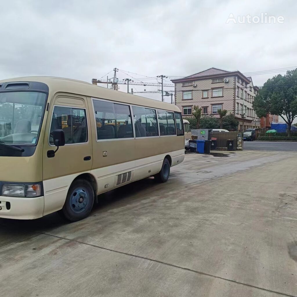 xe khách Toyota Coaster