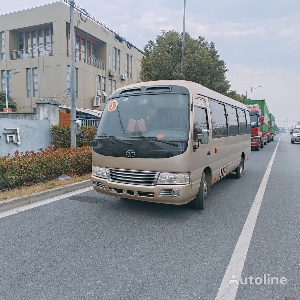 اتوبوس توریستی Toyota Coaster