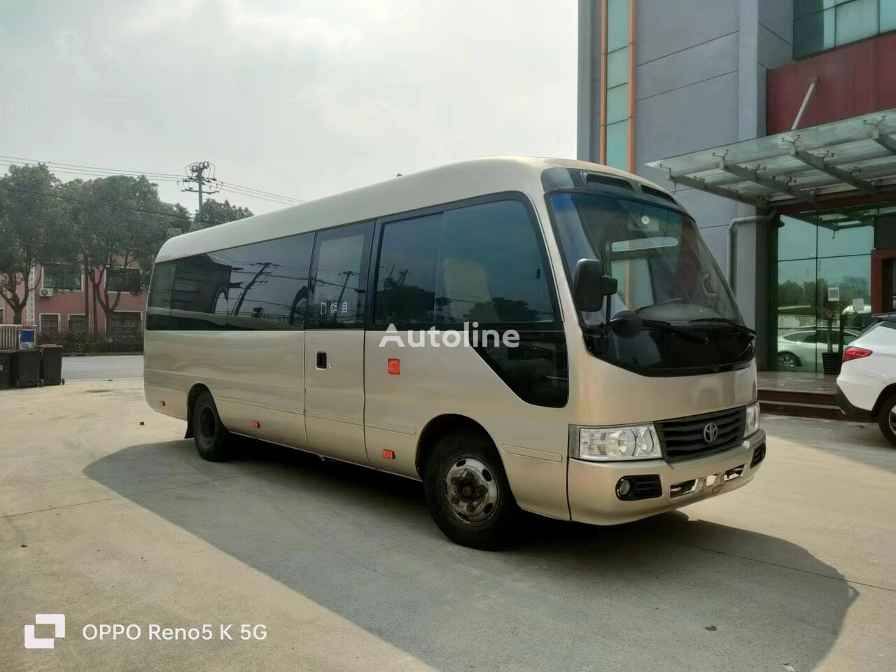 xe khách Toyota Coaster