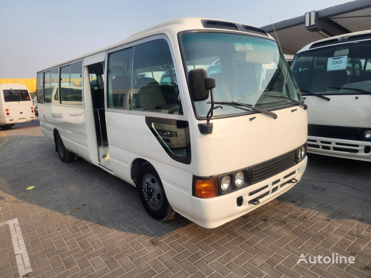 Toyota Coaster Coach Bus (Diesel-LHD) turistbus