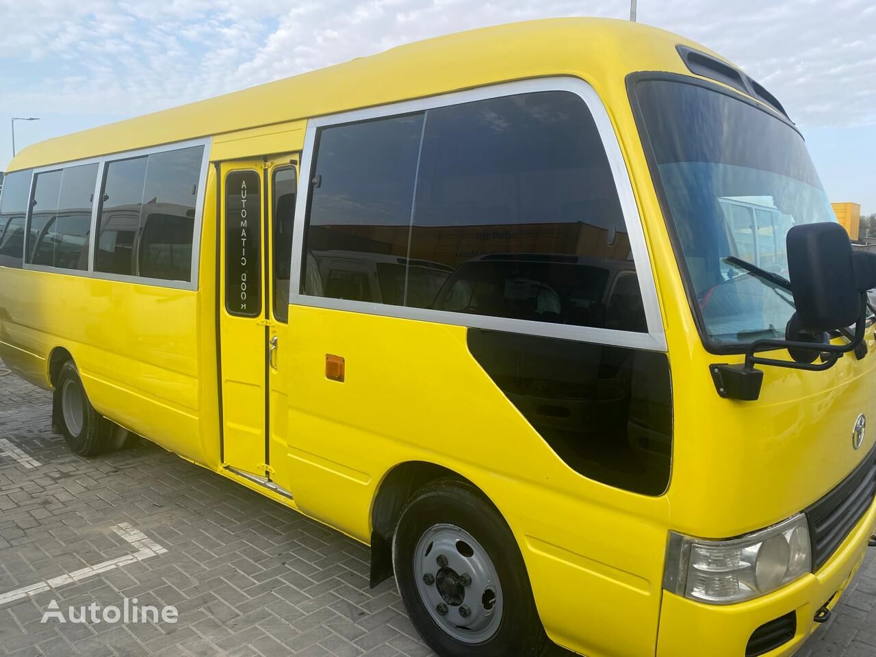 Toyota Coaster Coach bus (LHD) Reisebus