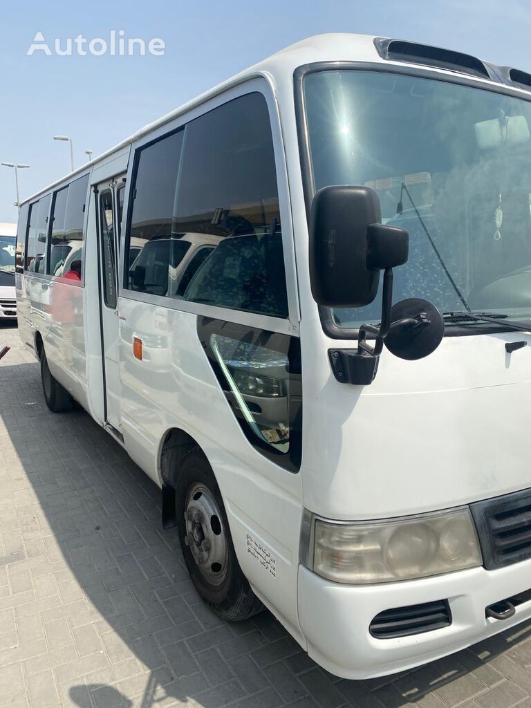 autokar turystyczny Toyota Coaster Coach bus (LHD- Petrol)