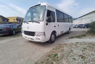 туристический автобус Toyota Original Toyota LHD Toyota Coaster Bus 30 Seats Diesel Engine Go