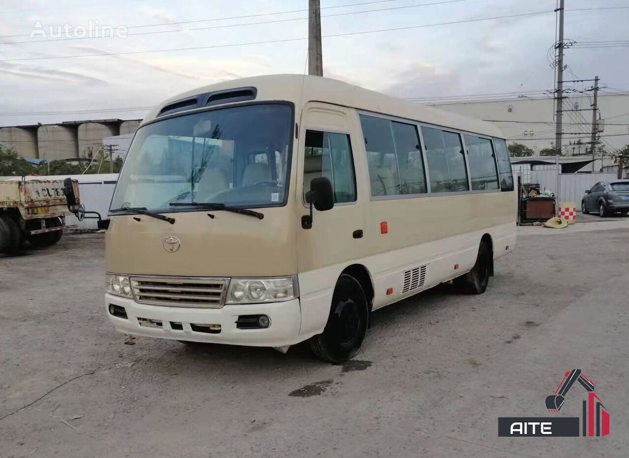 Toyota coaster bus  autobús de turismo