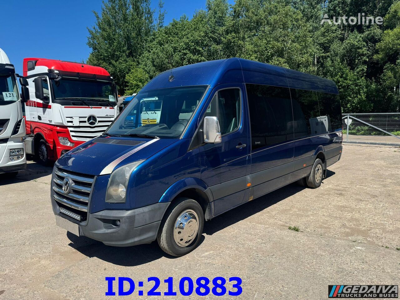 Volkswagen Crafter GL VIP 17-seats coach bus