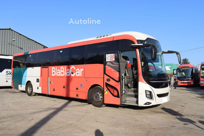 Volvo 9700 + LIFT coach bus