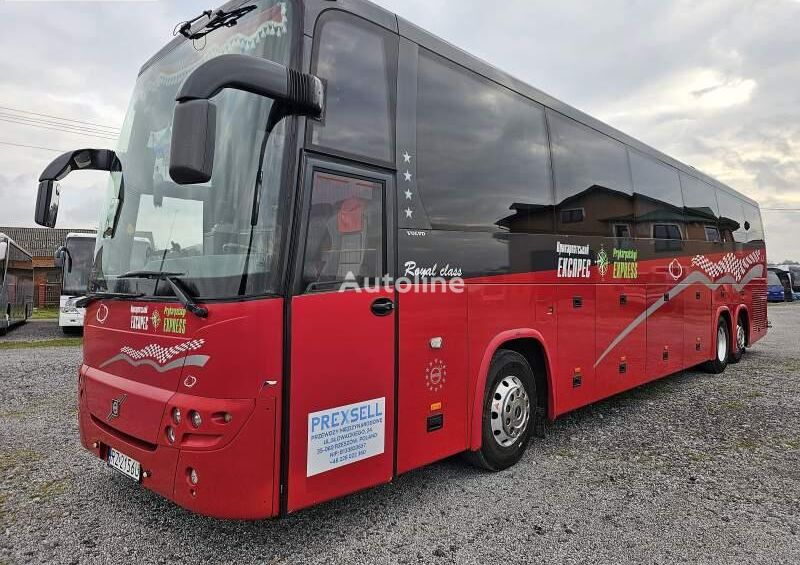 bus pariwisata Volvo B12 9900