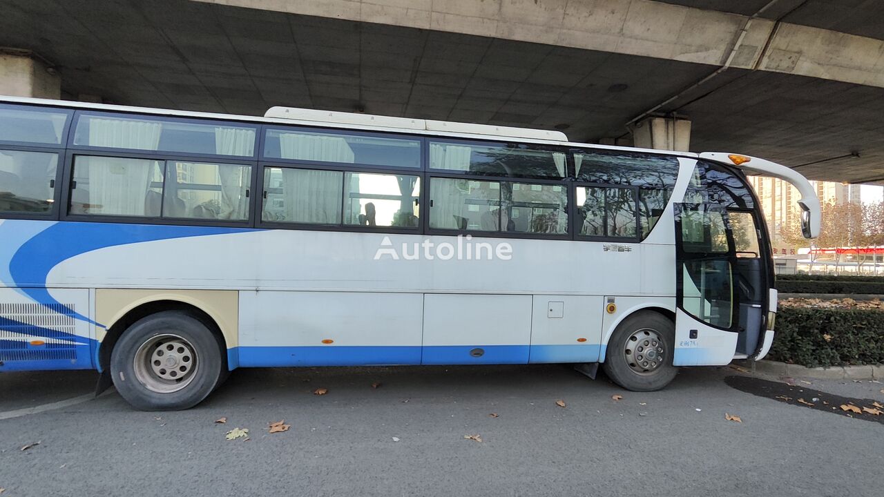 Yutong coach bus