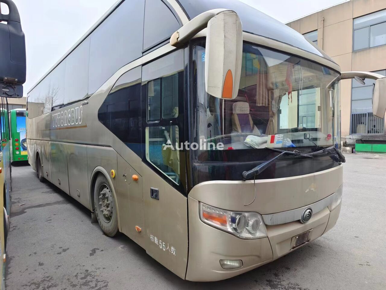 Yutong coach bus