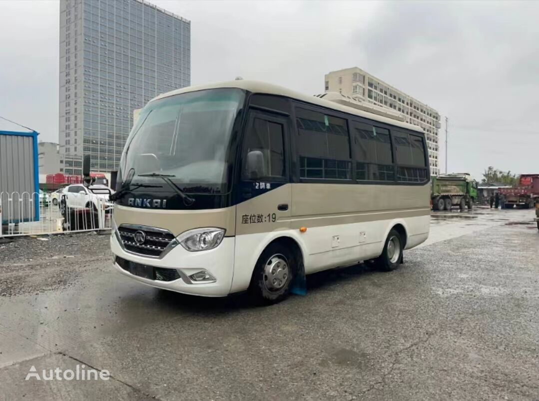 autocar de tourisme Yutong 19SEATS