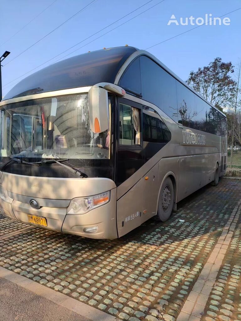 Yutong 55 seats coach bus