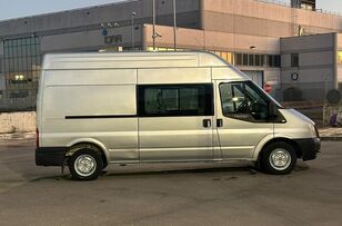 xe van kết hợp Ford Transit