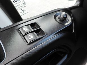 Venta de IVECO DAILY 35S16 BOX DELIVERY VAN 7 SEATS CRUISE CONTROL AIR CONDITIO furgoneta combi - Imagen 25 | Autoline ES IVECO DAILY 35S16 BOX DELIVERY VAN 7 SEATS CRUISE CONTROL AIR CONDITIO furgoneta combi | Imagen 25 - Autoline
