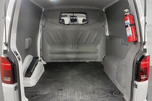 Prodaja Volkswagen Transporter kombi minibusevа - Slika 16 | Autoline RS Volkswagen Transporter kombi minibus | Slika 16 - Autoline