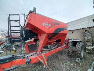 combiné de semis Kuhn TT 6500 Бункер для внесения сухих удобрений с 3-х точечной НАВЕС