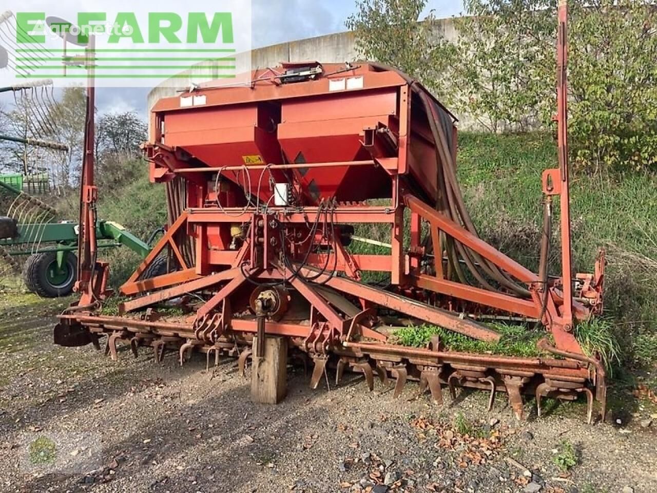 Kuhn kreiselegge hrb 450 + venta al *scheibenschar* combine seed drill