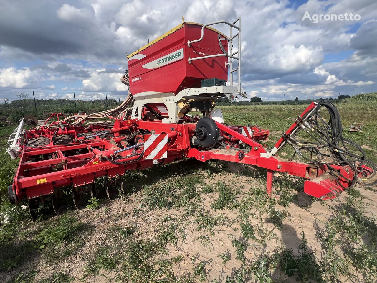 combiné de semis Pöttinger TERRASEM C6 Artis