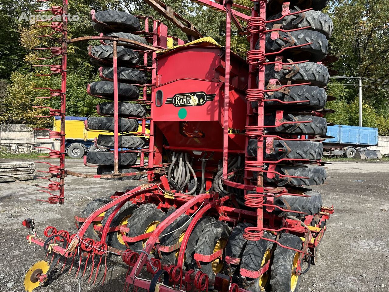 Väderstad Rapid A combine seed drill